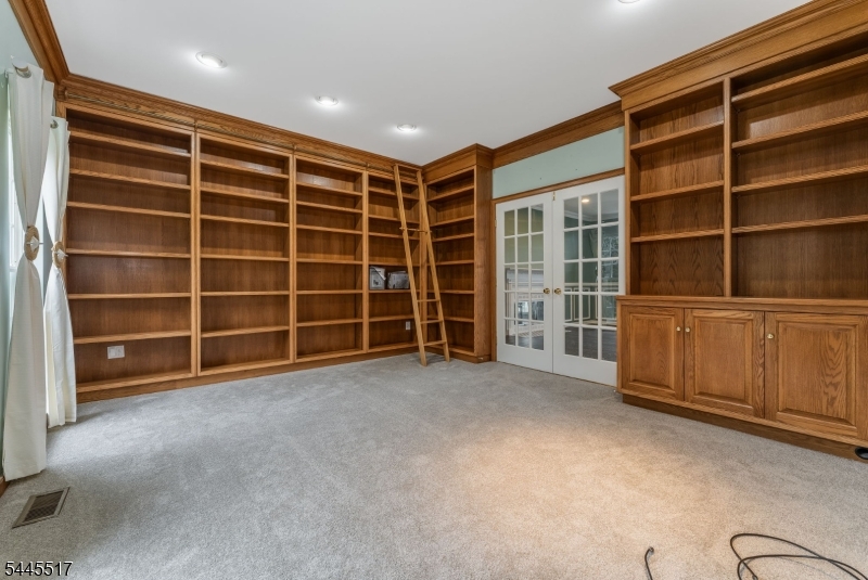 209 Kuhl Road Flemington, NJ 08822 - Photo 8 of 50