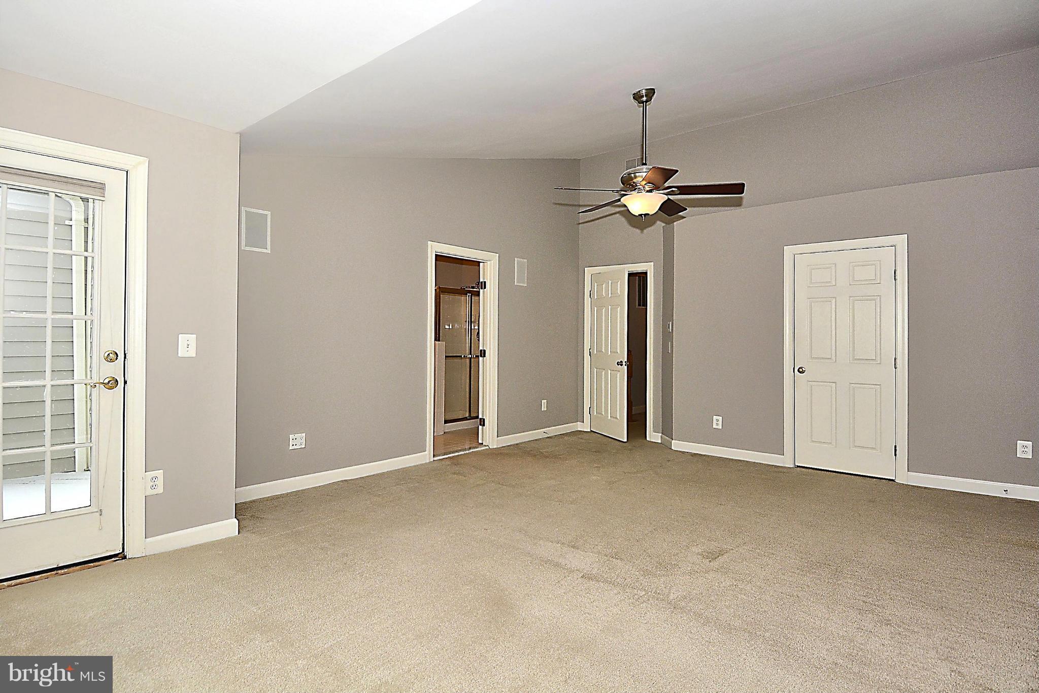 42991 Golf View Drive Chantilly, VA 20152 - Photo 14 of 23 Bedroom (Master)
