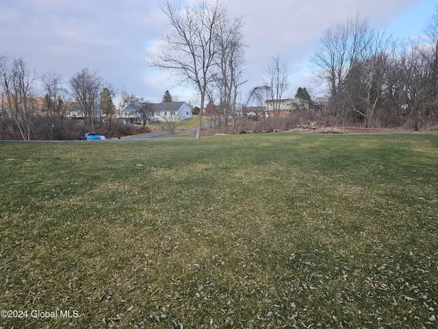 $680,000 | 20 Johnson Road, Mechanicville, NY 12118