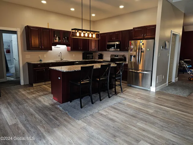 $680,000 | 20 Johnson Road, Mechanicville, NY 12118