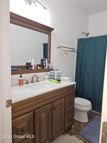 $680,000 | 20 Johnson Road, Mechanicville, NY 12118