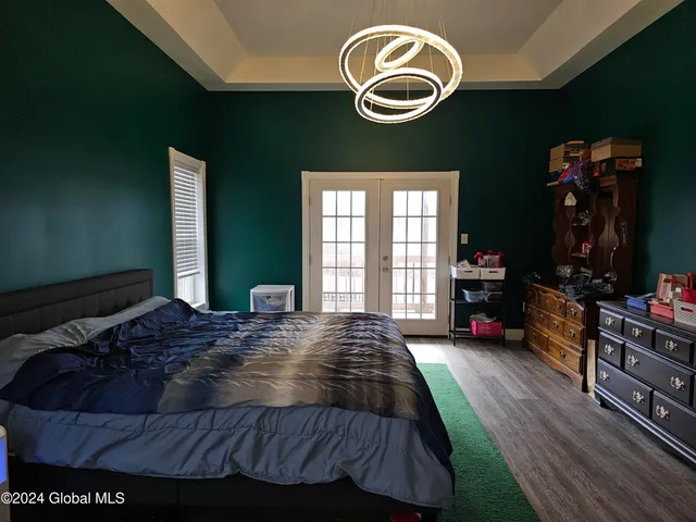 $680,000 | 20 Johnson Road, Mechanicville, NY 12118