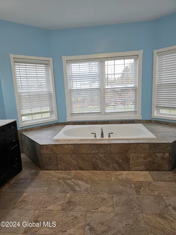 $680,000 | 20 Johnson Road, Mechanicville, NY 12118