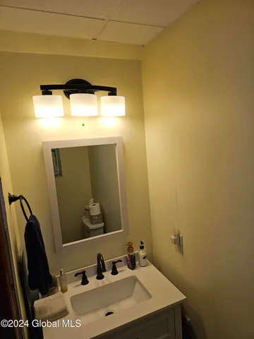 $680,000 | 20 Johnson Road, Mechanicville, NY 12118