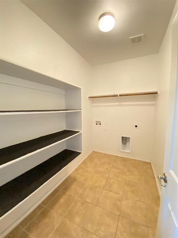 10908 Middleglen Road Fort Worth, TX 76052 - Photo 13 of 16