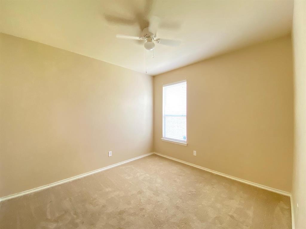 10908 Middleglen Road Fort Worth, TX 76052 - Photo 14 of 16