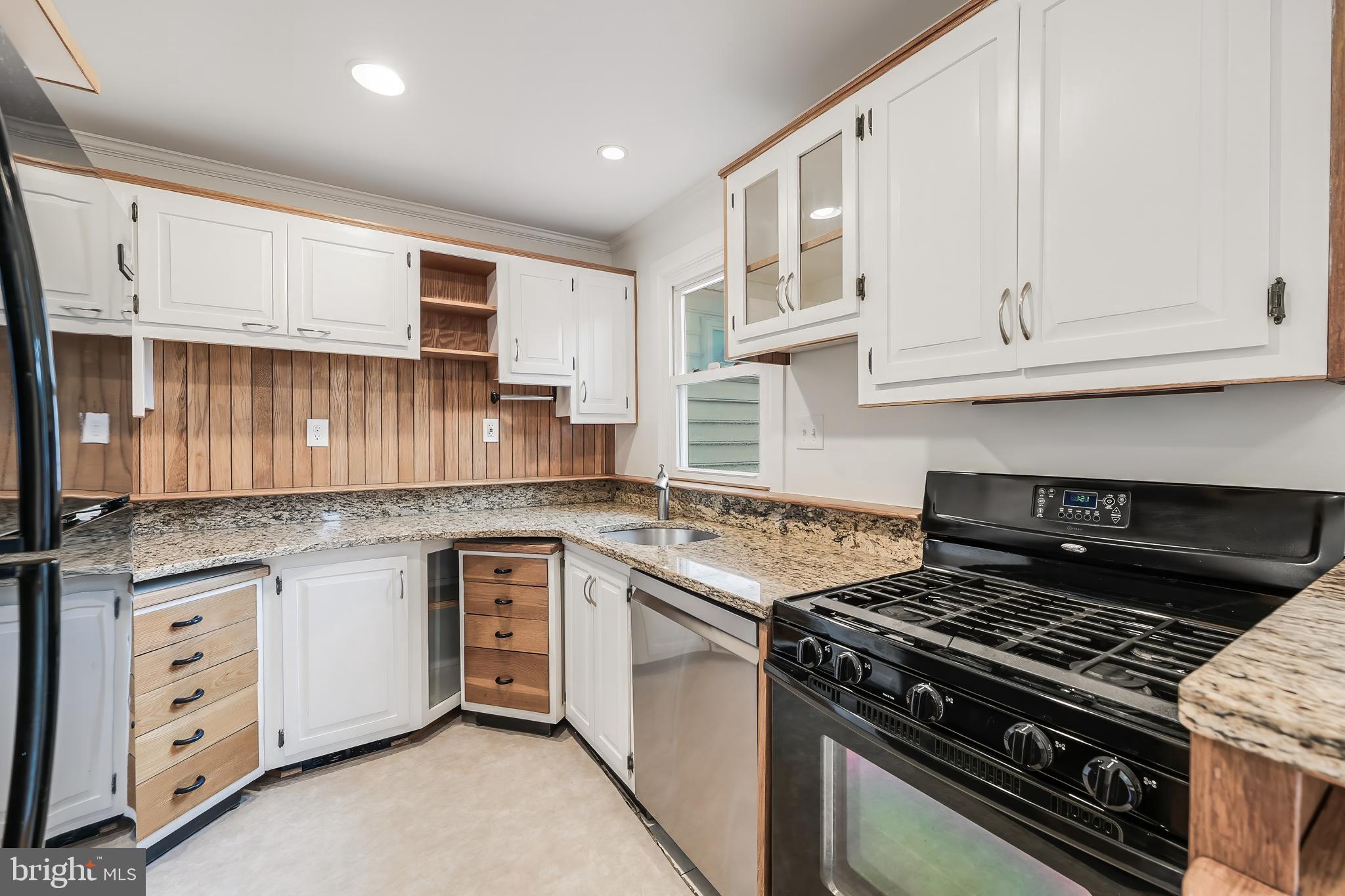 3003 Findley Road Kensington, MD 20895 - Photo 7 of 21 Kitchen