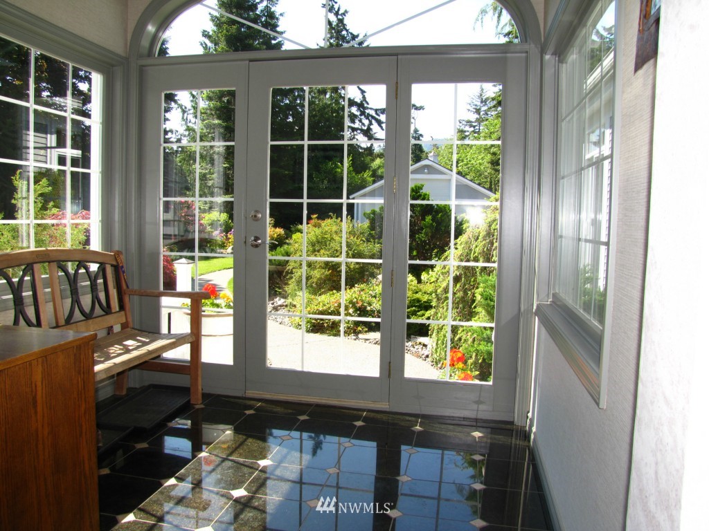 810 Gardiner Beach Road Sequim, WA 98382 - Photo 2 of 25 Gallery Image 2