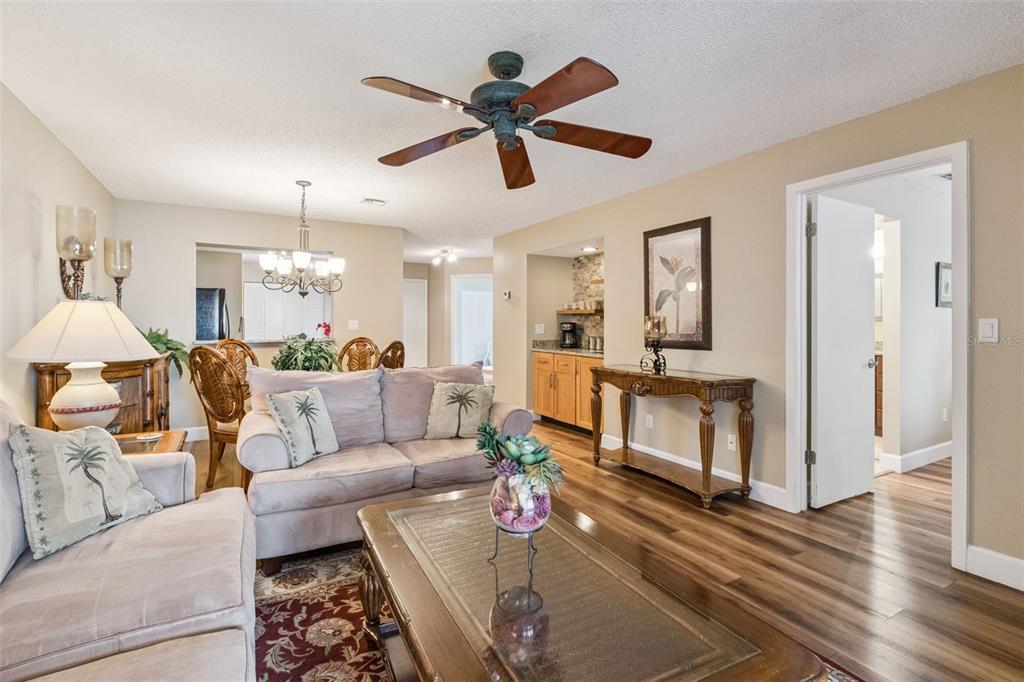 6210 Raintree Drive, Unit L4 Orlando, FL 32822 - Photo 6 of 35