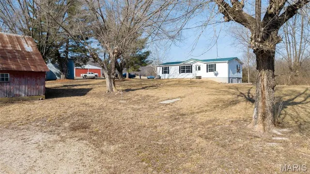 $4,200,000 | 205 Hemsath Road, Augusta, MO 63332