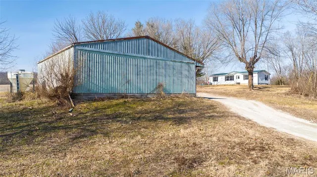 $4,200,000 | 205 Hemsath Road, Augusta, MO 63332