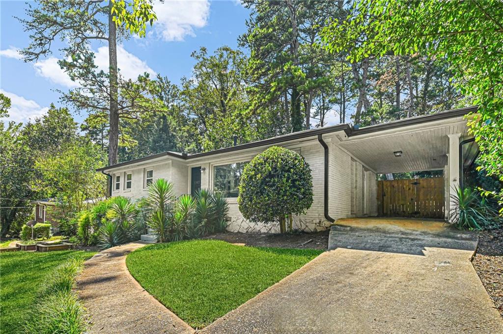 1397 David Circle Decatur, GA 30032 - Photo 2 of 32 Gallery Image 2