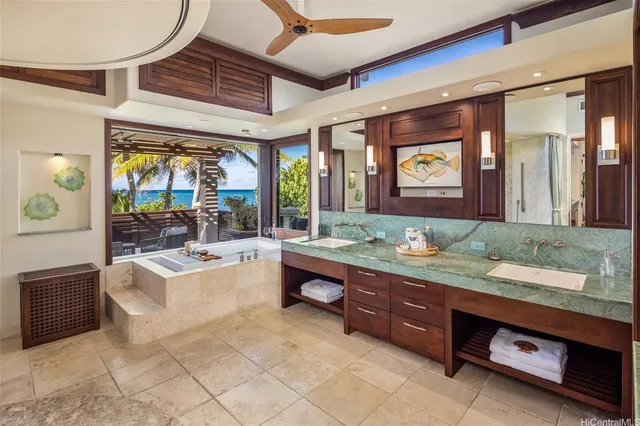 $15,500,000 | 958 Mokulua Drive, Kailua, HI 96734