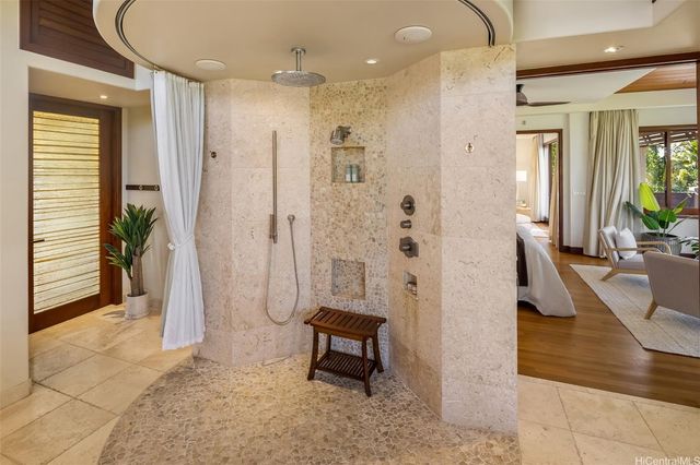 $16,000,000 | 958 Mokulua Drive, Kailua, HI 96734