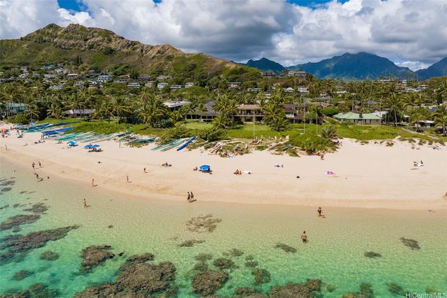 $16,000,000 | 958 Mokulua Drive, Kailua, HI 96734