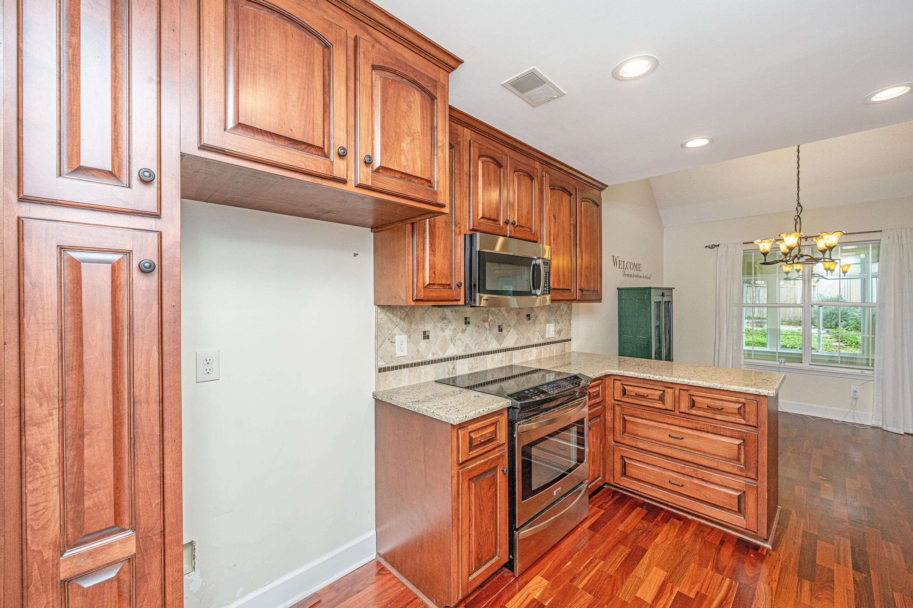 204 Factors Walk Summerville, SC 29485 - Photo 14 of 53 204FactorsWalk021