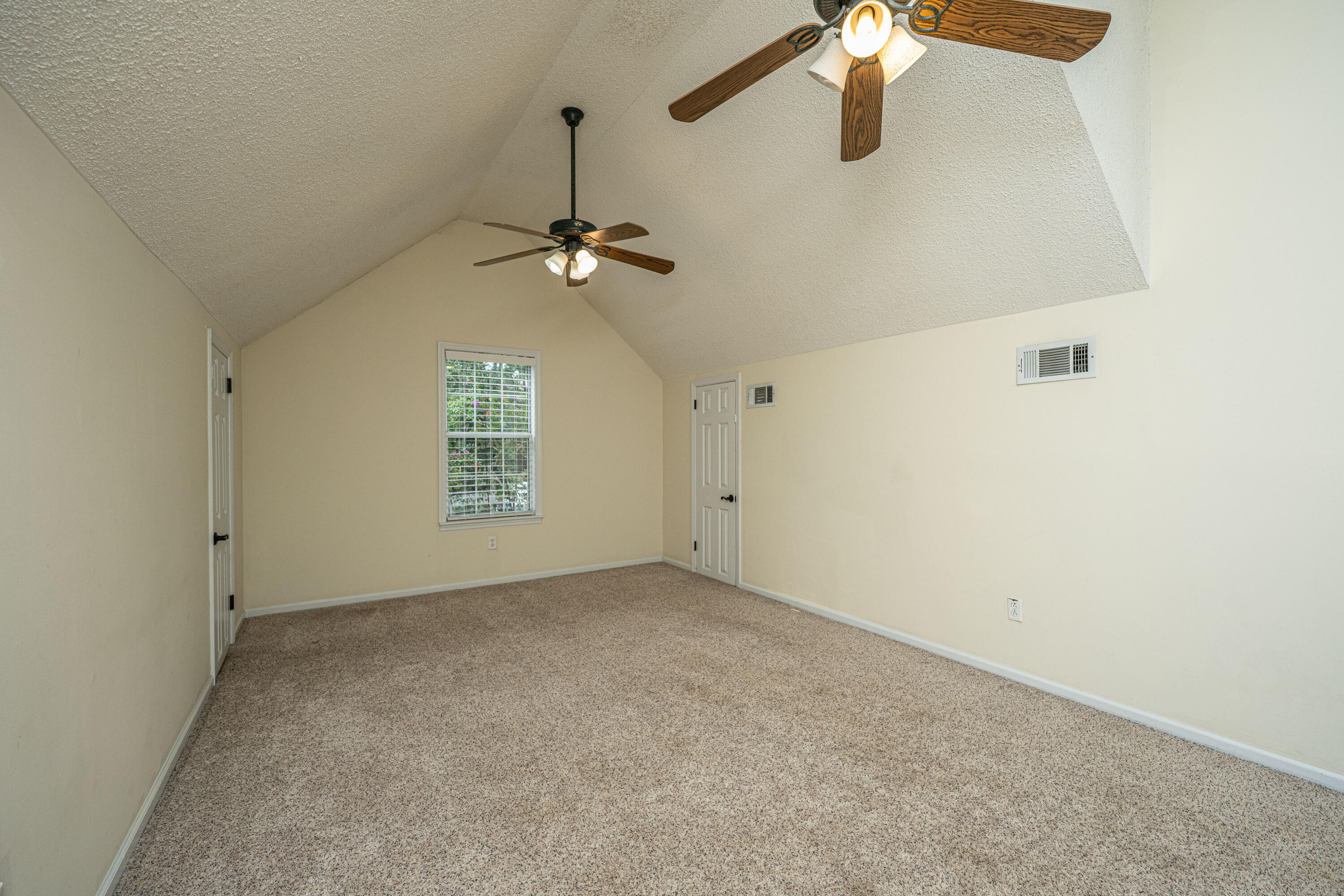 204 Factors Walk Summerville, SC 29485 - Photo 32 of 53 204FactorsWalk037