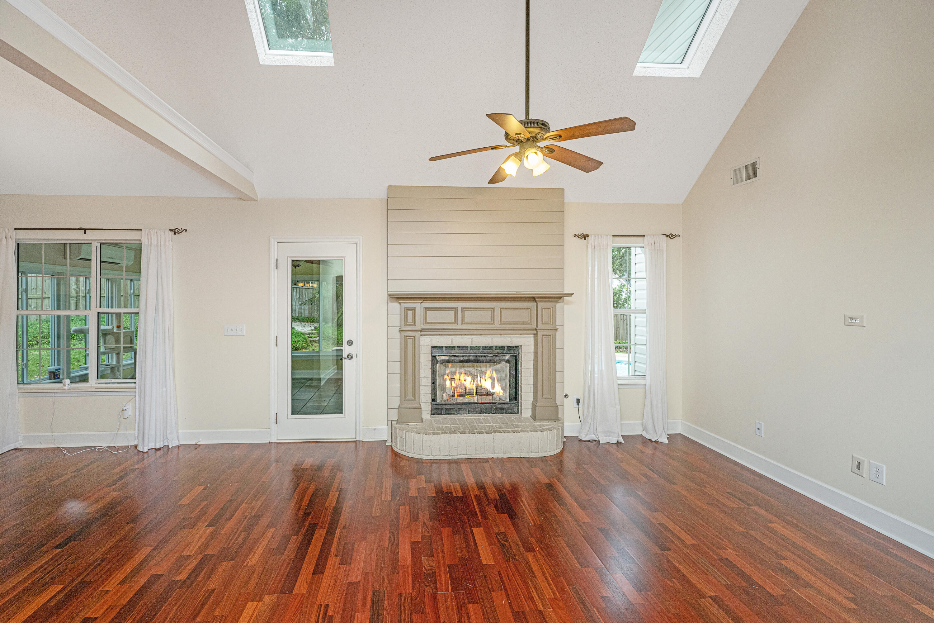 204 Factors Walk Summerville, SC 29485 - Photo 9 of 53 204FactorsWalk019