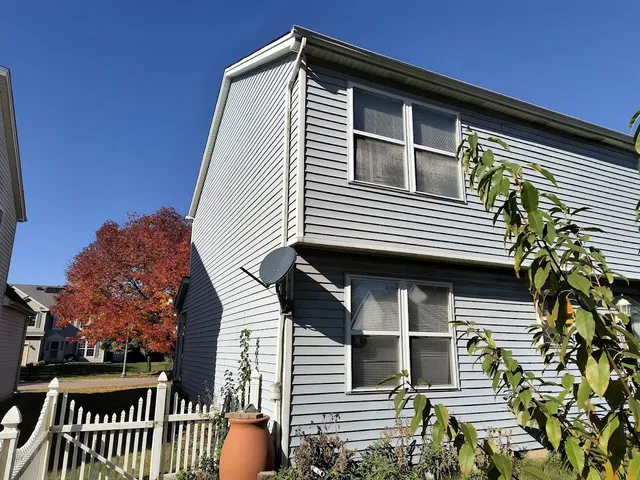 $399,000 | 1819 Lake Shore Drive, Romeoville, IL 60446