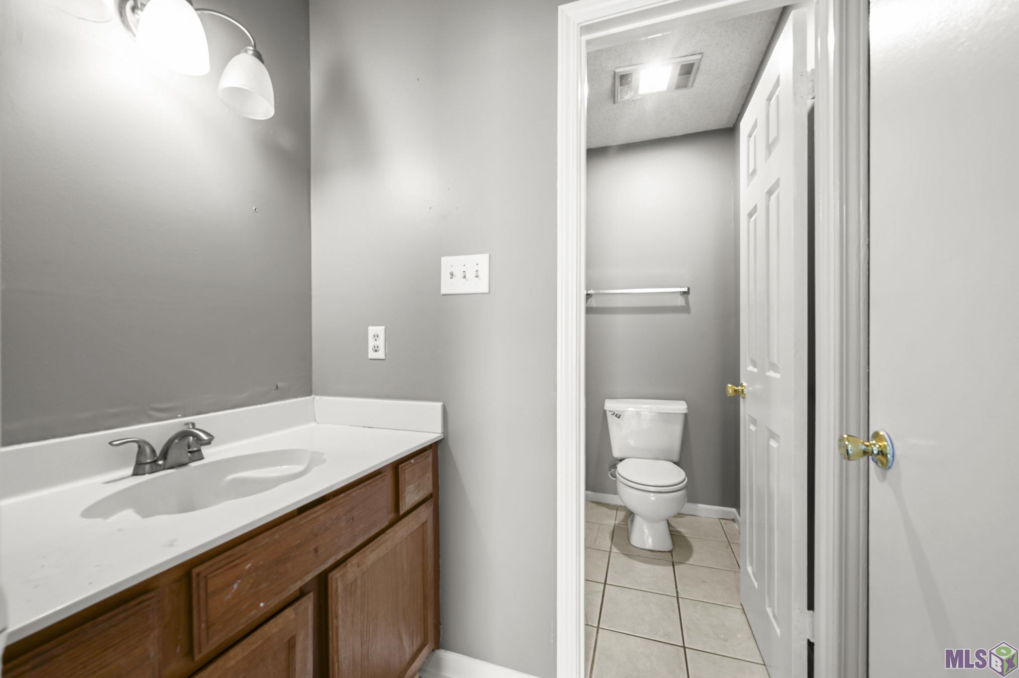1724 South Brightside View Drive, Unit H Baton Rouge, LA 70820 - Photo 10 of 12
