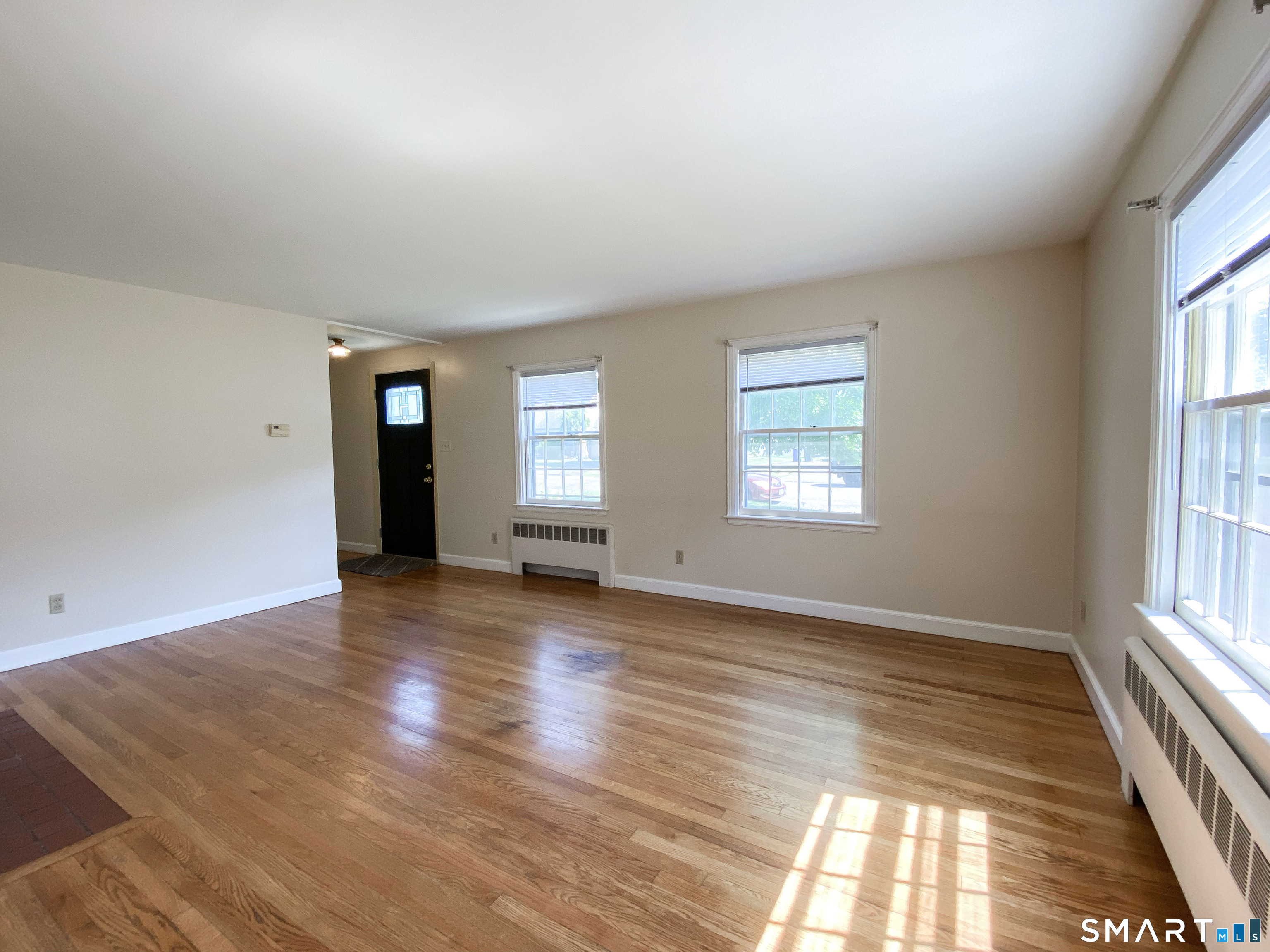 48 Bagley Road Southington, CT 06489 - Photo 5 of 37