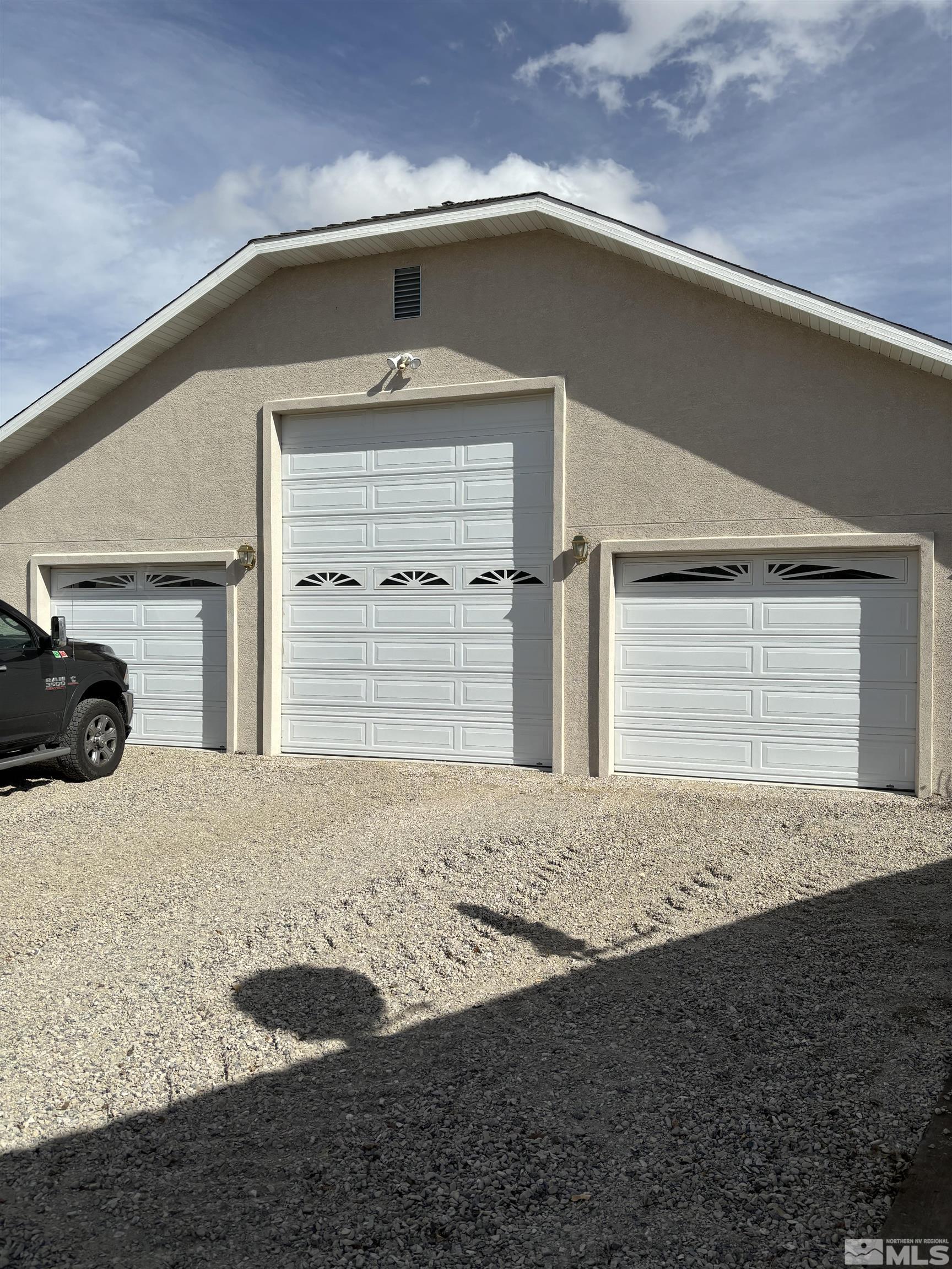 4335 Rancheria Road Fallon, NV 89406 - Photo 33 of 36 a front view of a house
