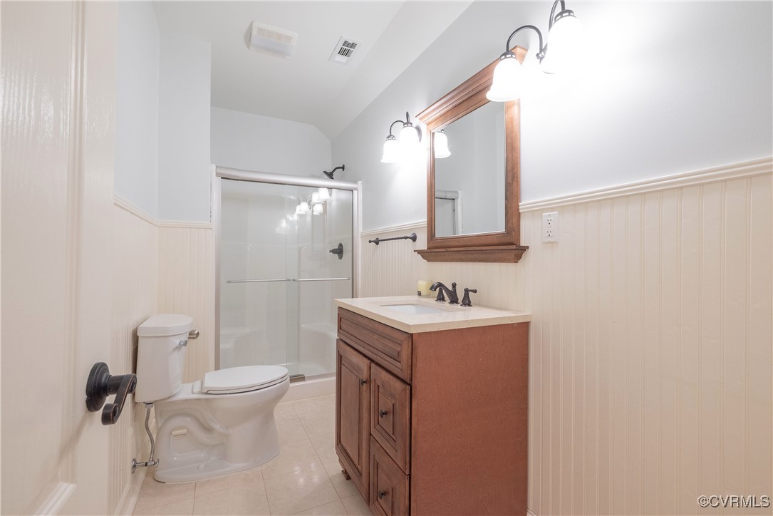 8907 First Branch Lane Chesterfield, VA 23838 - Photo 39 of 50 a bathroom with a sink a toilet and mirror