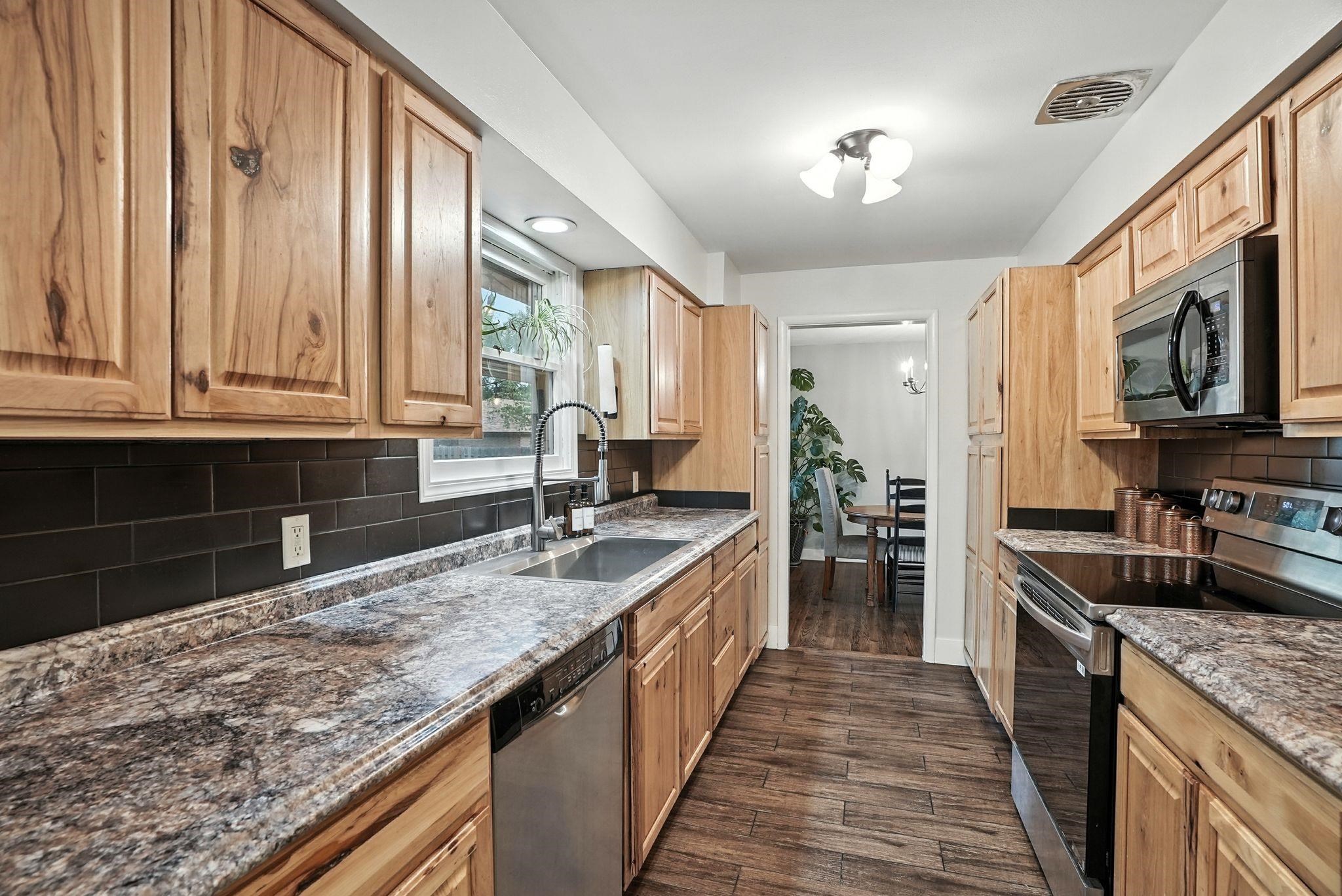 607 North Willow Road Spokane Valley, WA 99206 - Photo 12 of 39 Gallery Image 12