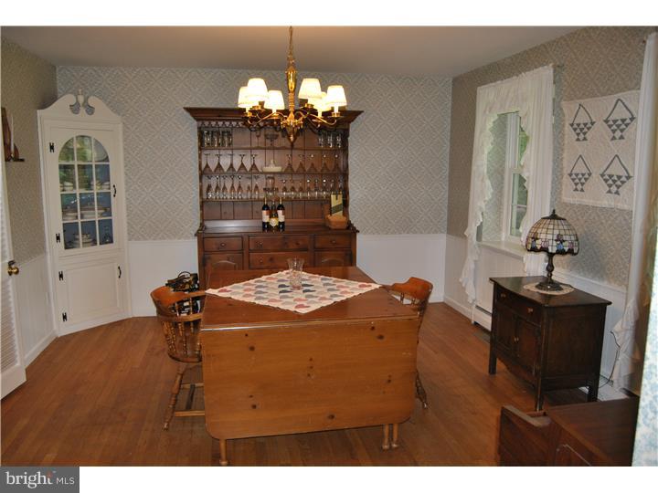 1812 Landis Road Norristown, PA 19403 - Photo 3 of 25 Gallery Image 3