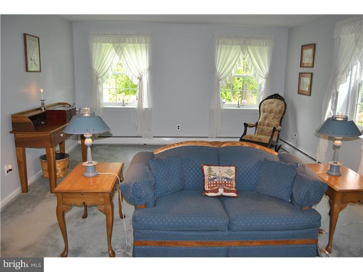 1812 Landis Road Norristown, PA 19403 - Photo 5 of 25 Gallery Image 5
