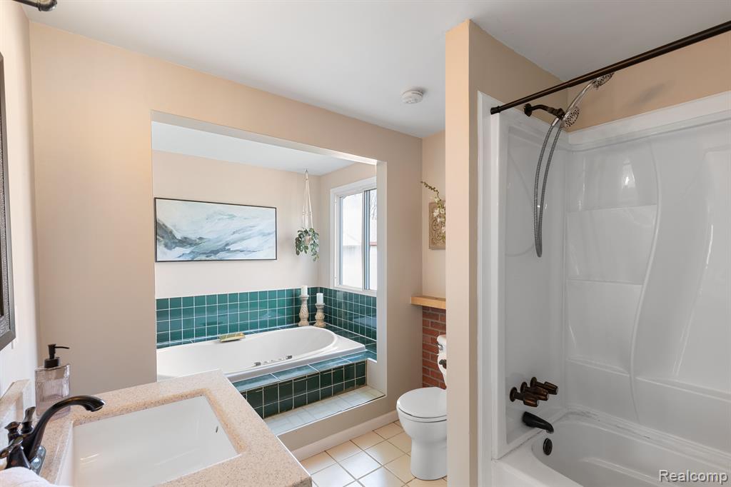 25401 Clark Road New Boston, MI 48164 - Photo 25 of 29
