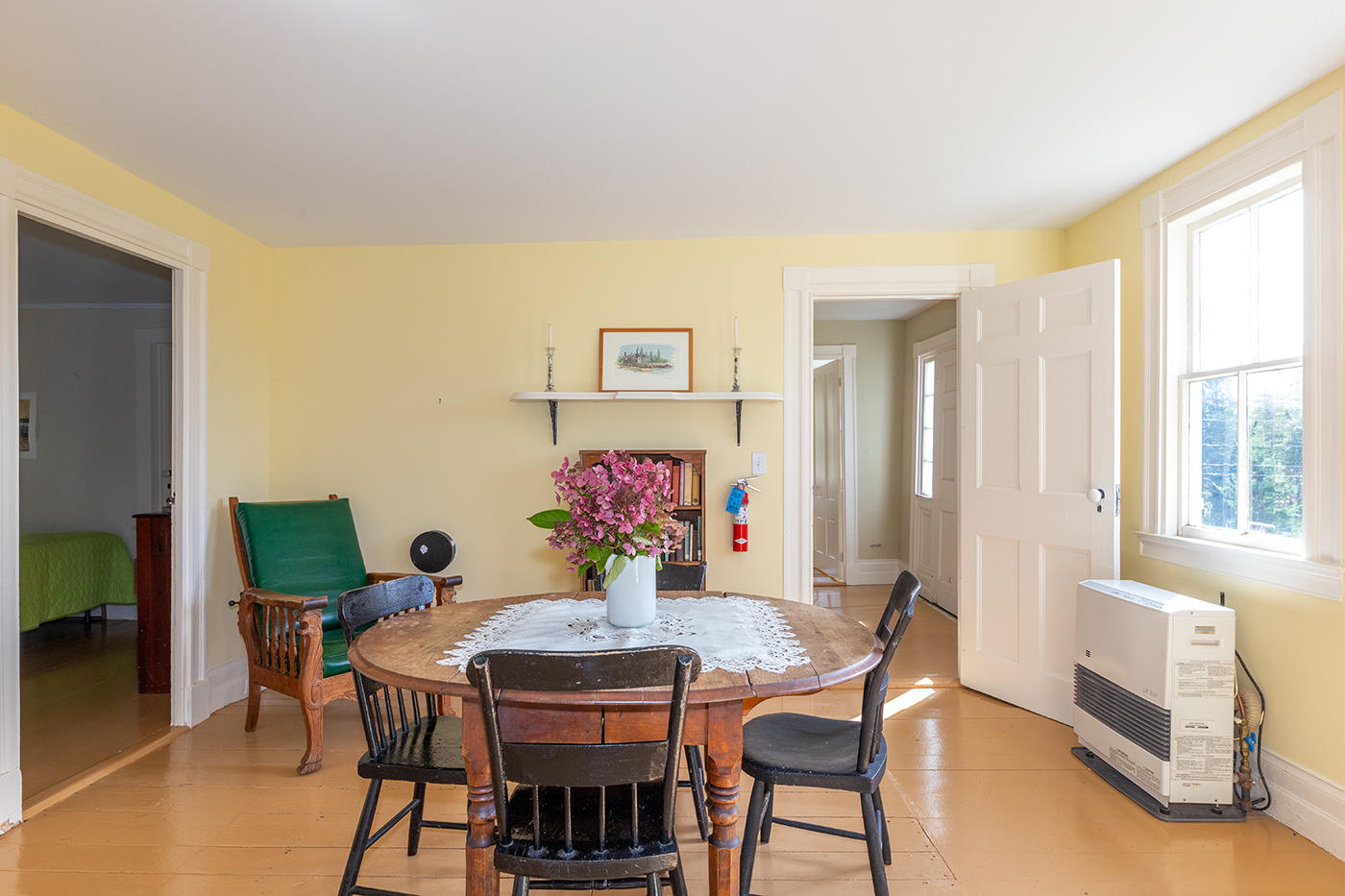 57 Marshall Point Road Tenants Harbor, ME 04860 - Photo 8 of 26 Dining area