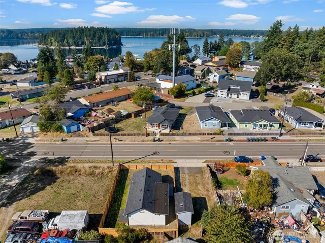 $375,000 | 14915 Portland Avenue Southwest, Lakewood, WA 98498