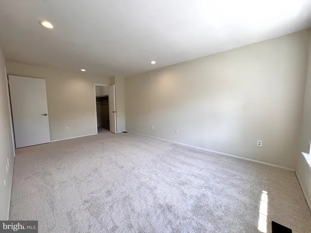 $515,000 | 4 Pond View Drive, Plainsboro, NJ 08536