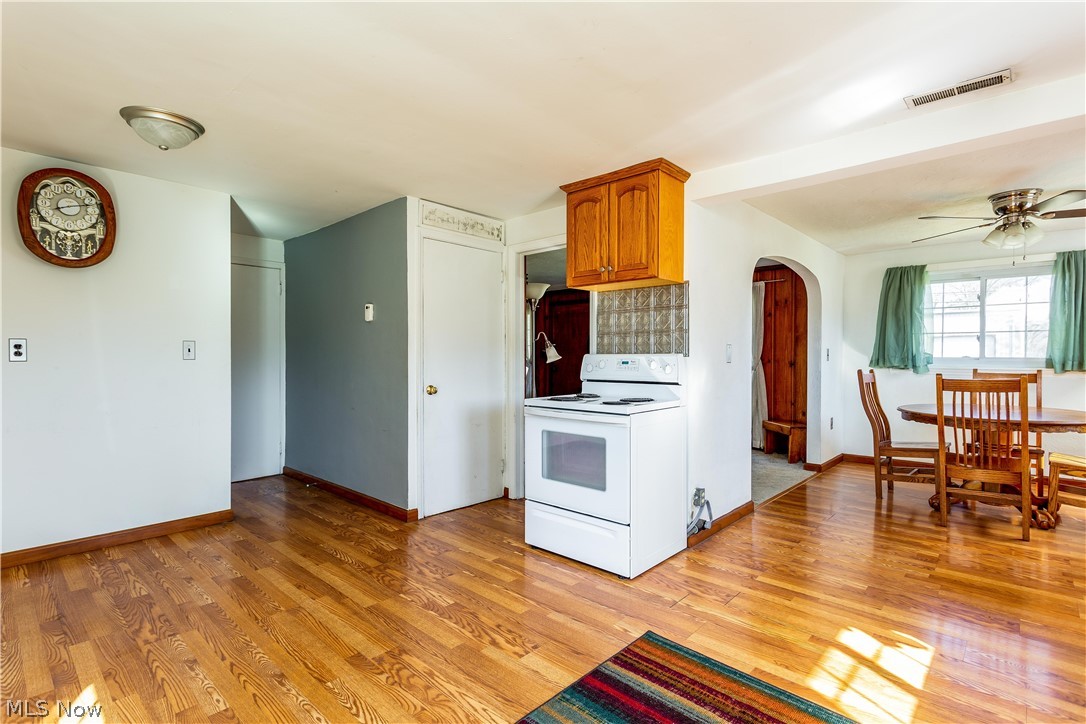 7402 Race Road North Ridgeville, OH 44039 - Photo 10 of 35