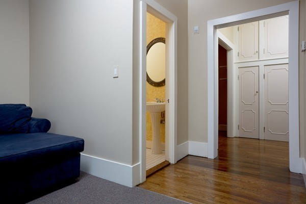 1 Grantland Road Wellesley, MA 02481 - Photo 7 of 18