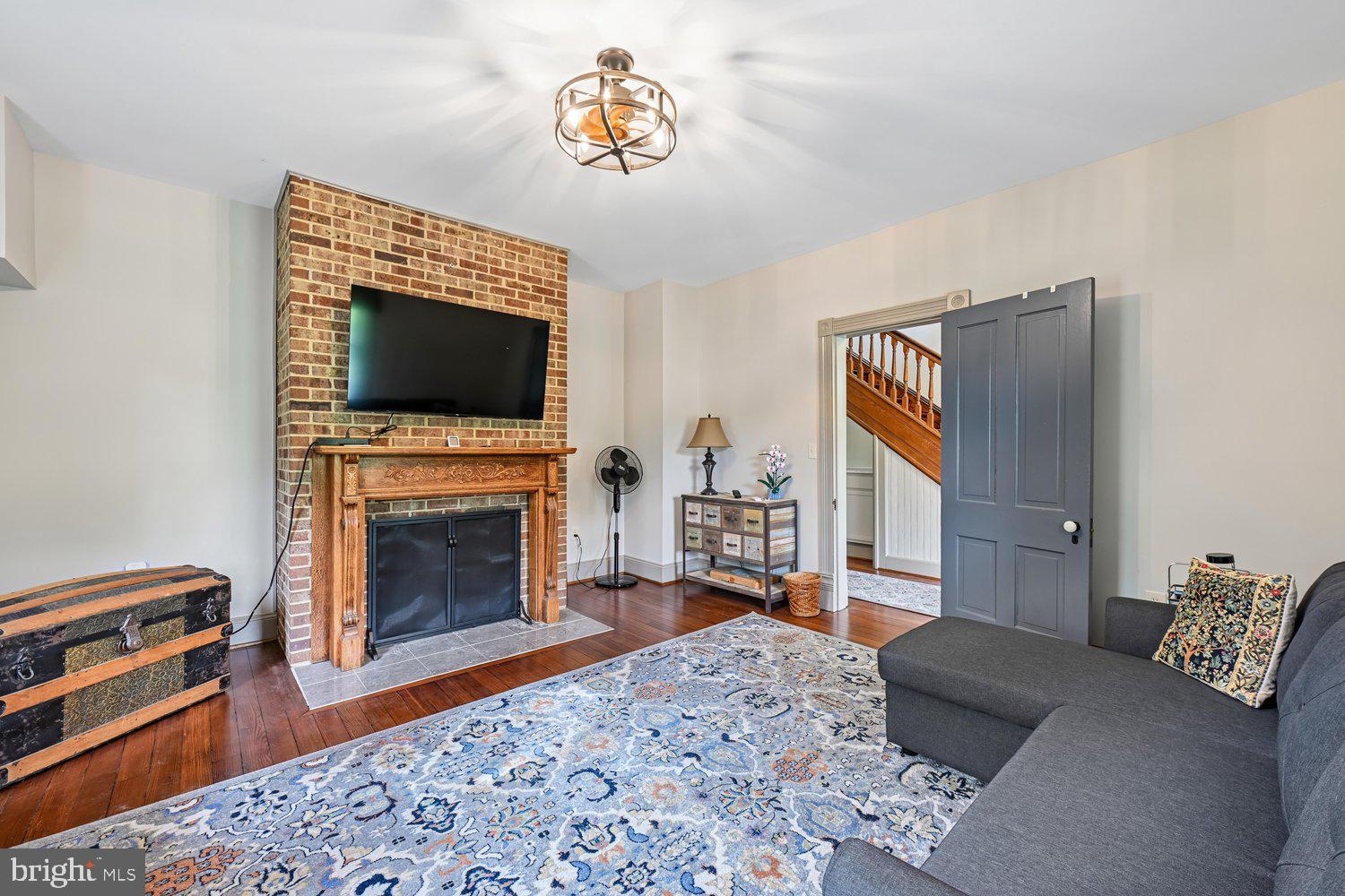17401 Milltown Landing Road Brandywine, MD 20613 - Photo 24 of 96 Charming living space with rustic accents.
