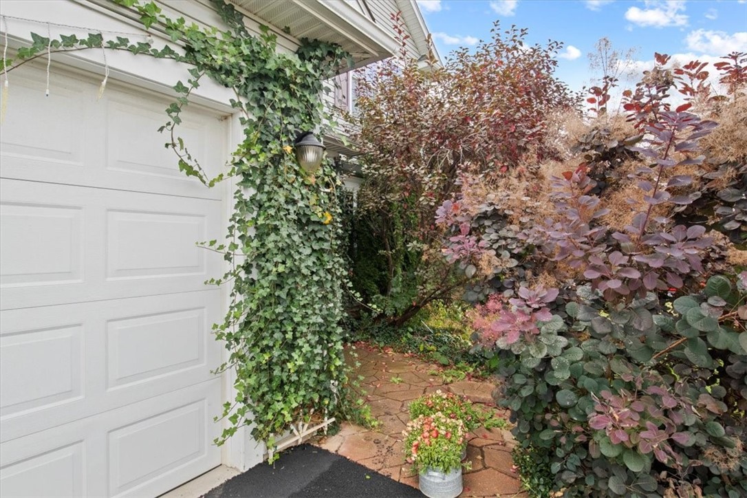 63 Haywards Heath Henrietta, NY 14586 - Photo 4 of 43