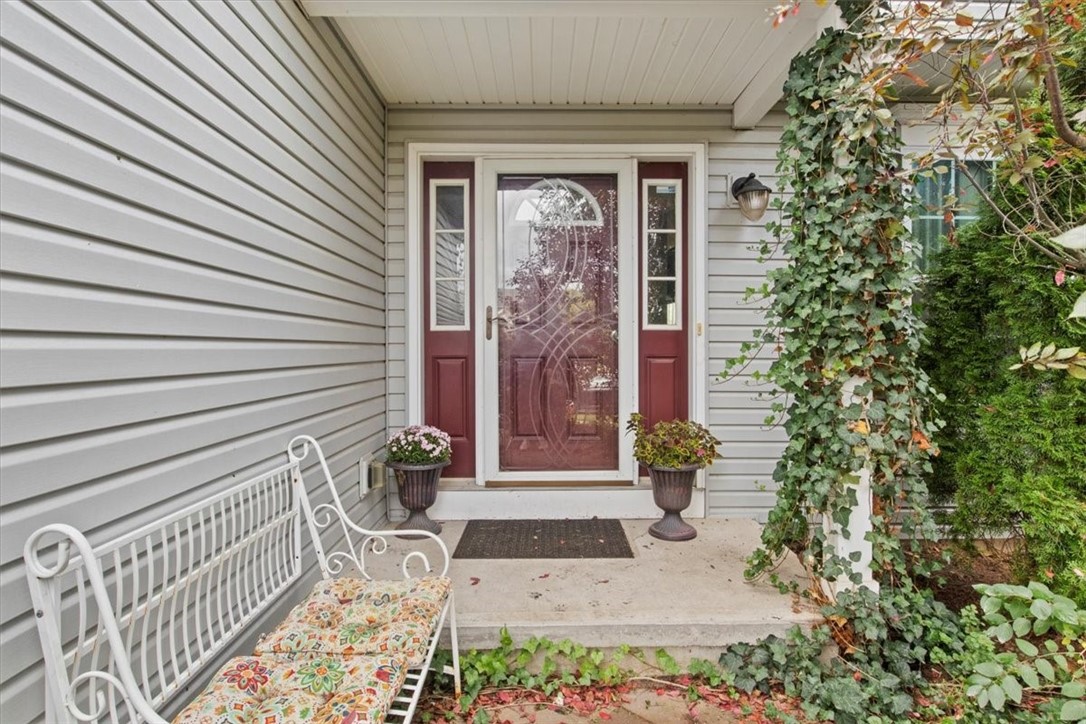 63 Haywards Heath Henrietta, NY 14586 - Photo 5 of 43