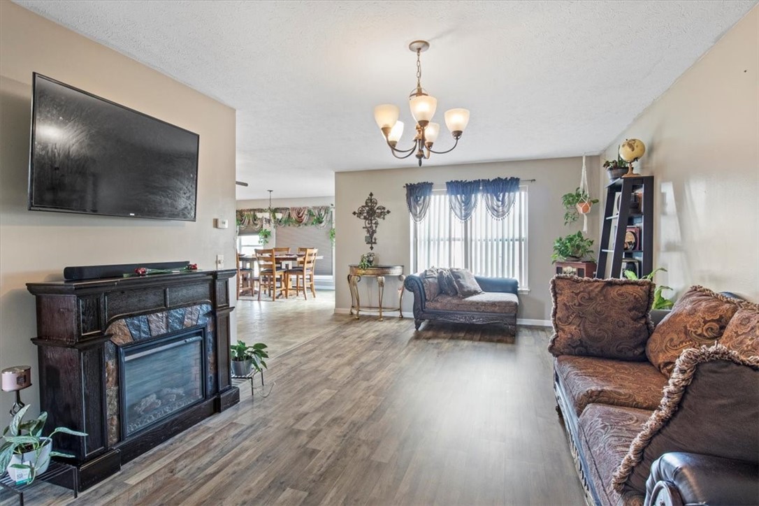 63 Haywards Heath Henrietta, NY 14586 - Photo 8 of 43