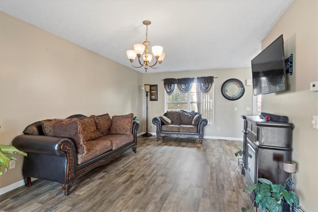 63 Haywards Heath Henrietta, NY 14586 - Photo 9 of 43