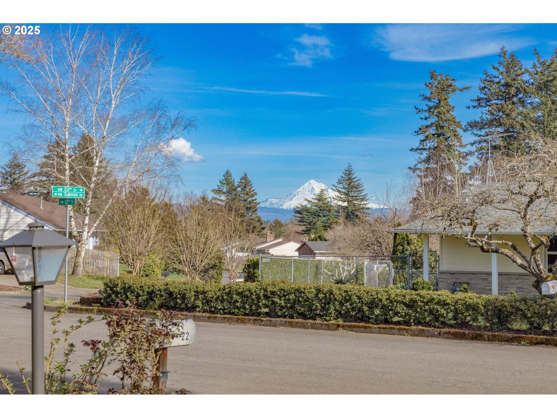 75 Northwest 22nd Street Gresham, OR 97030 - Photo 31 of 32 a front view of a house with a yard