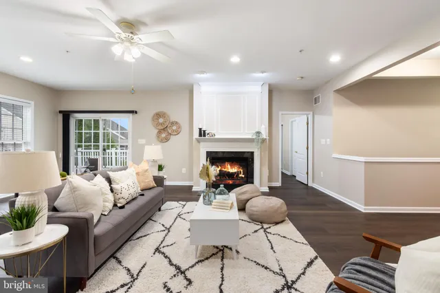 $479,900 | 8 Hayride Lane, Unit 222, Taneytown, MD 21787