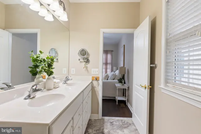 $479,900 | 8 Hayride Lane, Unit 222, Taneytown, MD 21787