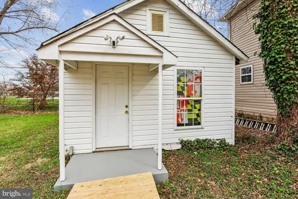 $395,000 | 504 9th Street, Laurel, MD 20707