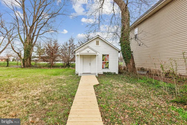 $395,000 | 504 9th Street, Laurel, MD 20707