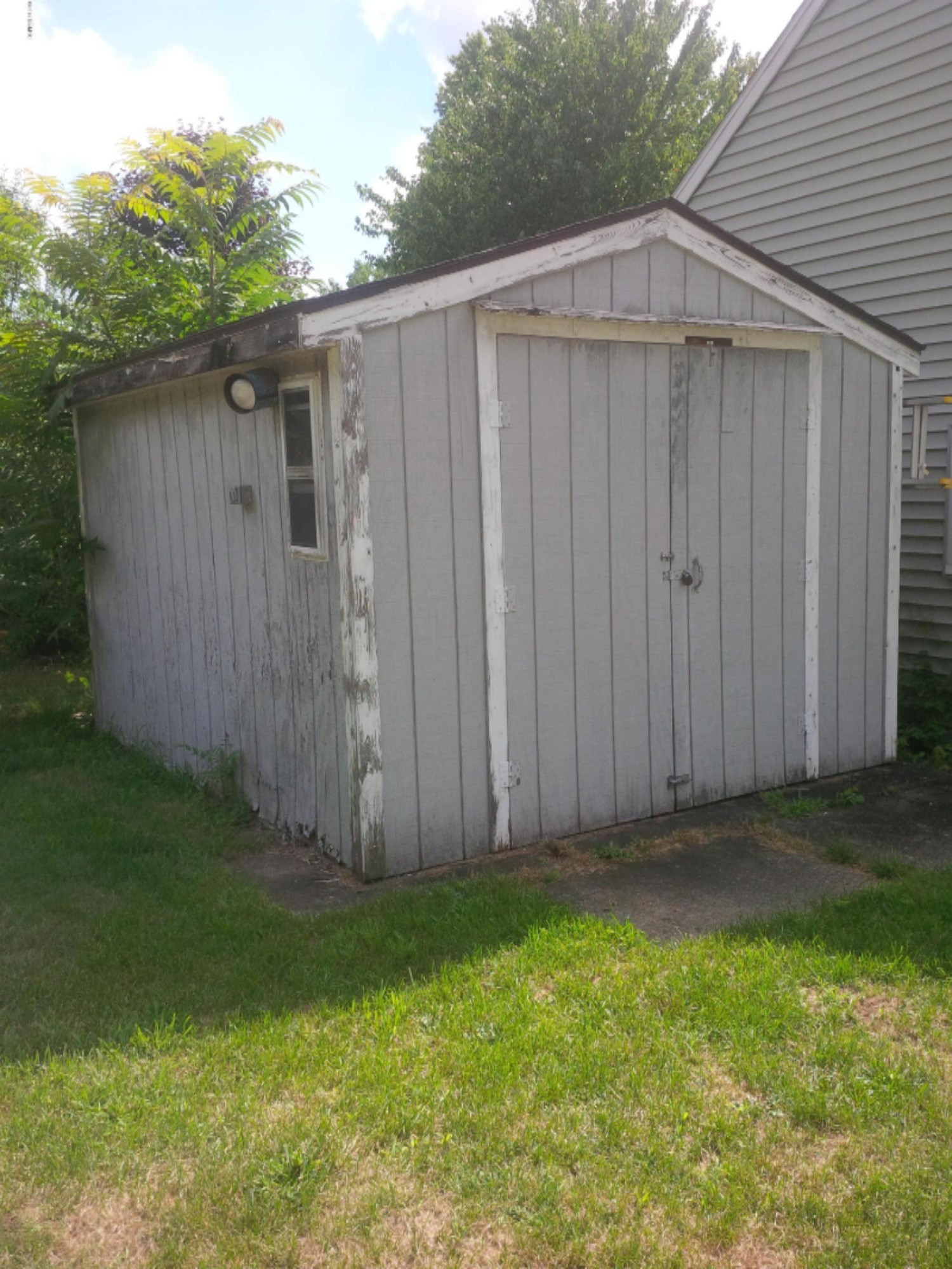 109 Ronald Road Jackson, MI 49203 - Photo 3 of 8 IMG_20160731_161547