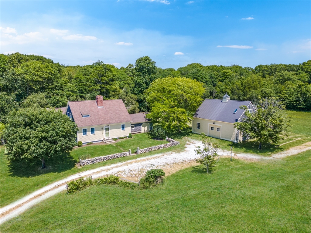 442 Horseneck Road Westport, MA 02790 - Photo 2 of 38