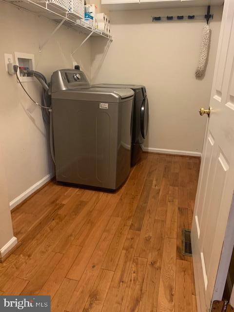 1826 Weybridge Road Frederick, MD 21702 - Photo 10 of 21 Main floor mud room/laundry off of garage.