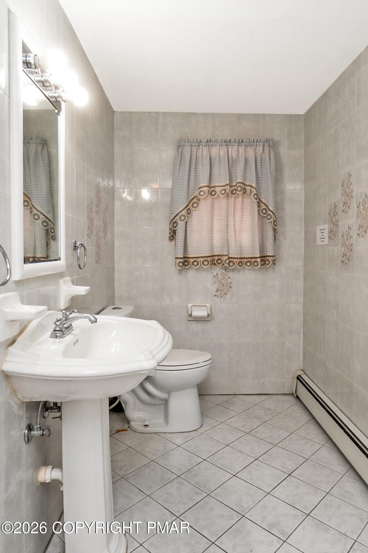 175 Winding Way Albrightsville, PA 18210 - Photo 18 of 54 a bathroom with a sink a toilet and a mirror